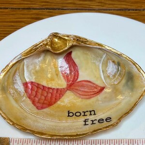Clam Shell Trinket Jewelry Dish, Coastal Decor, Beachcombed 4-5&quot; Clam Seashell, Hostess Gift, Decoupage Shells, watercolor, beachy saying