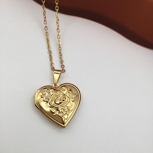 Personalized Memorial Photo Locket Necklace - Custom antique Christmas Gift For Women