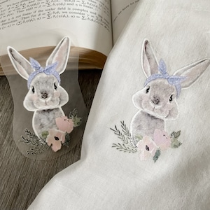 Conejito pastel con parche termoadhesivo Scrunchie, calcomanía de conejo y flores de vinilo de transferencia de calor, pegatina termoadhesiva para camisa y bolso de lino de algodón