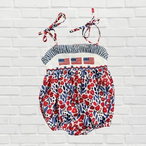 Floral Patriotic Smocked Bubble