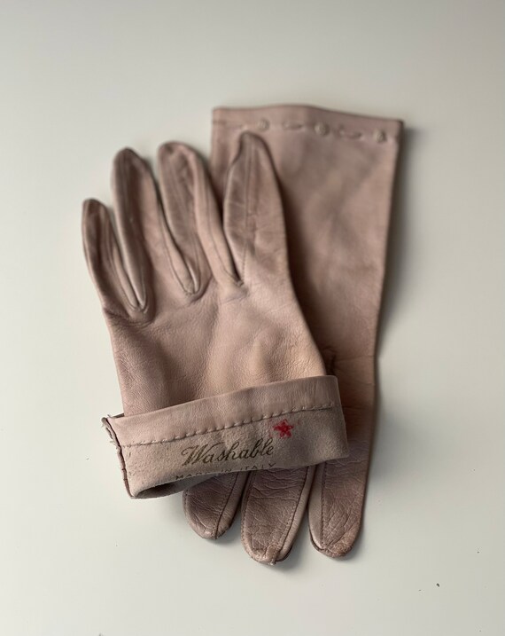 1960s Cream Leather Gloves, Made in Italy, size M Gem