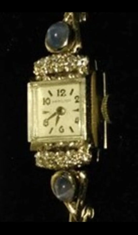 Vintage fine estate jewelry Gem