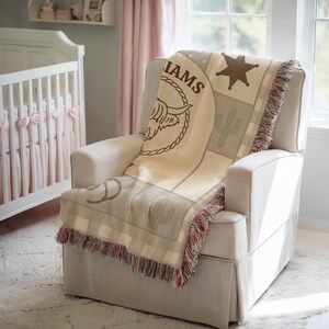 Gepersonaliseerde cowboybabydeken: westerse kinderkamerdecoratie, aangepaste naam