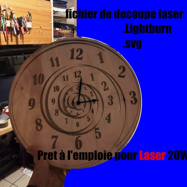 LASERCUT : Horloge a voyager dans le temps