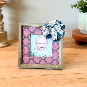Vintage Fame & Wall Decor, Vintage Rustic Gray and Pink Burlap Tabletop Frame, Farmhouse Style Decor, Sustainable Rustic Decor, Eco-friendly