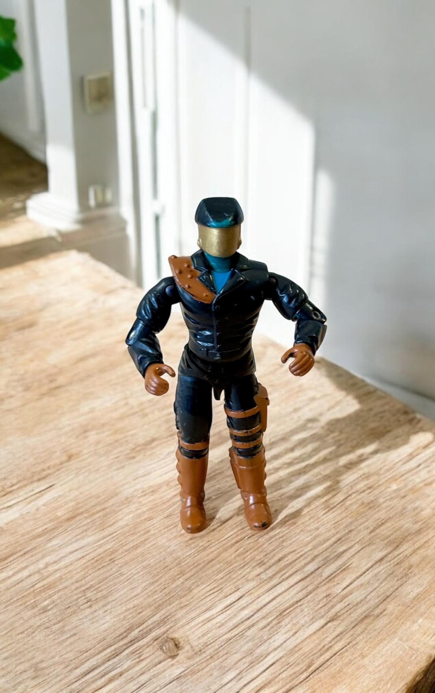 G.I.ジョー コブラ オフィサー フィギュア ハズブロ 1983年 香港製 Gi