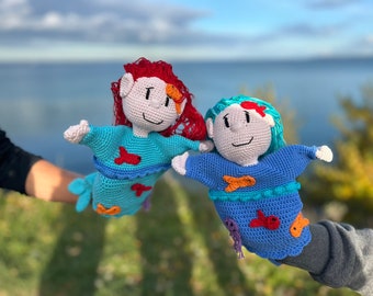 Gastgeschenk, Meerjungfrau,  gehäkelte Handpuppe. Individuell gestaltet. Kleinkind geeignet. Handwaschbar, Geburtstagsgeschenk, Gastgeschenk