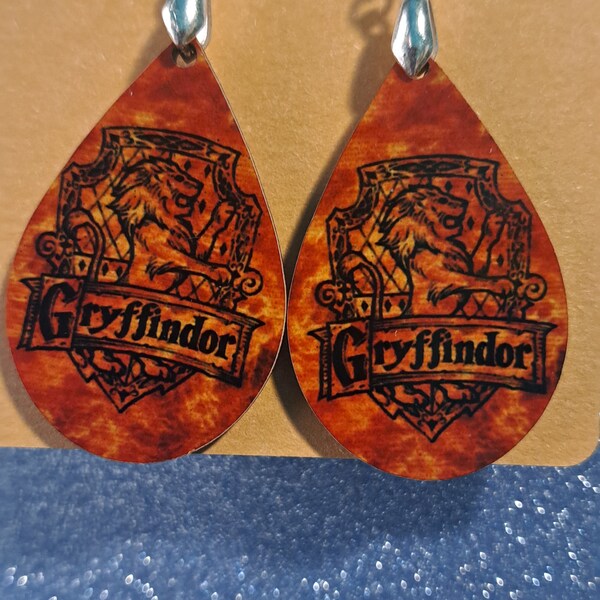 Griffendor earrings