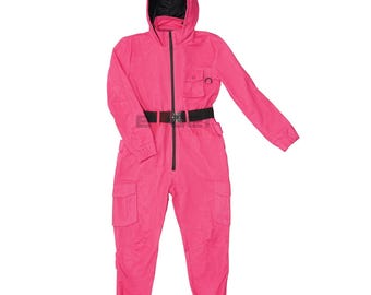 Kombinezon cosplay inspirowany Pink Guard – jednoczęściowy kostium unisex – strój na Halloween | Mundur inspirowany serialem telewizyjnym