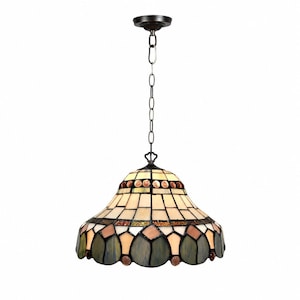 Könnte beinhalten: Eine Hängeleuchte aus Buntglas mit Bronzefinish. Der Schirm hat ein geometrisches Muster in Creme-, Braun-, Grün- und Rosatönen. Das Licht hängt an einer Kette und einer Deckenhalterung.