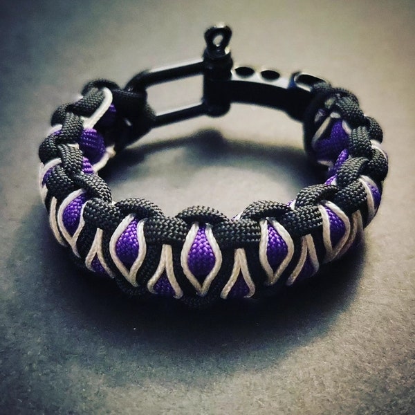 Dragons eye (caged Solomon) paracord bracelet