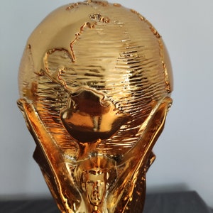 World Cup replica 36 cm1.3 kg,World Cup Trophy 36 cm, World Cup replica 36 cm, World Cup Trophy, in resin, fifa World cup image 4