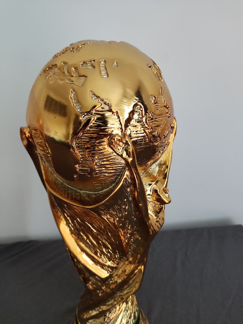 World Cup replica 36 cm1.3 kg,World Cup Trophy 36 cm, World Cup replica 36 cm, World Cup Trophy, in resin, fifa World cup image 3