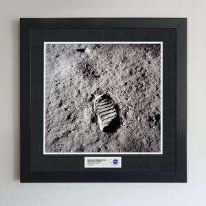 Astronaut bootprint on lunar surface Poster - Apollo 11 - footprint - Astronomy - Printed double mount with plaque - Space Photography