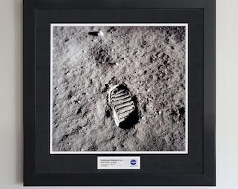 Astronaut bootprint on lunar surface Poster - Apollo 11 - footprint - Astronomy - Printed double mount with plaque - Space Photography