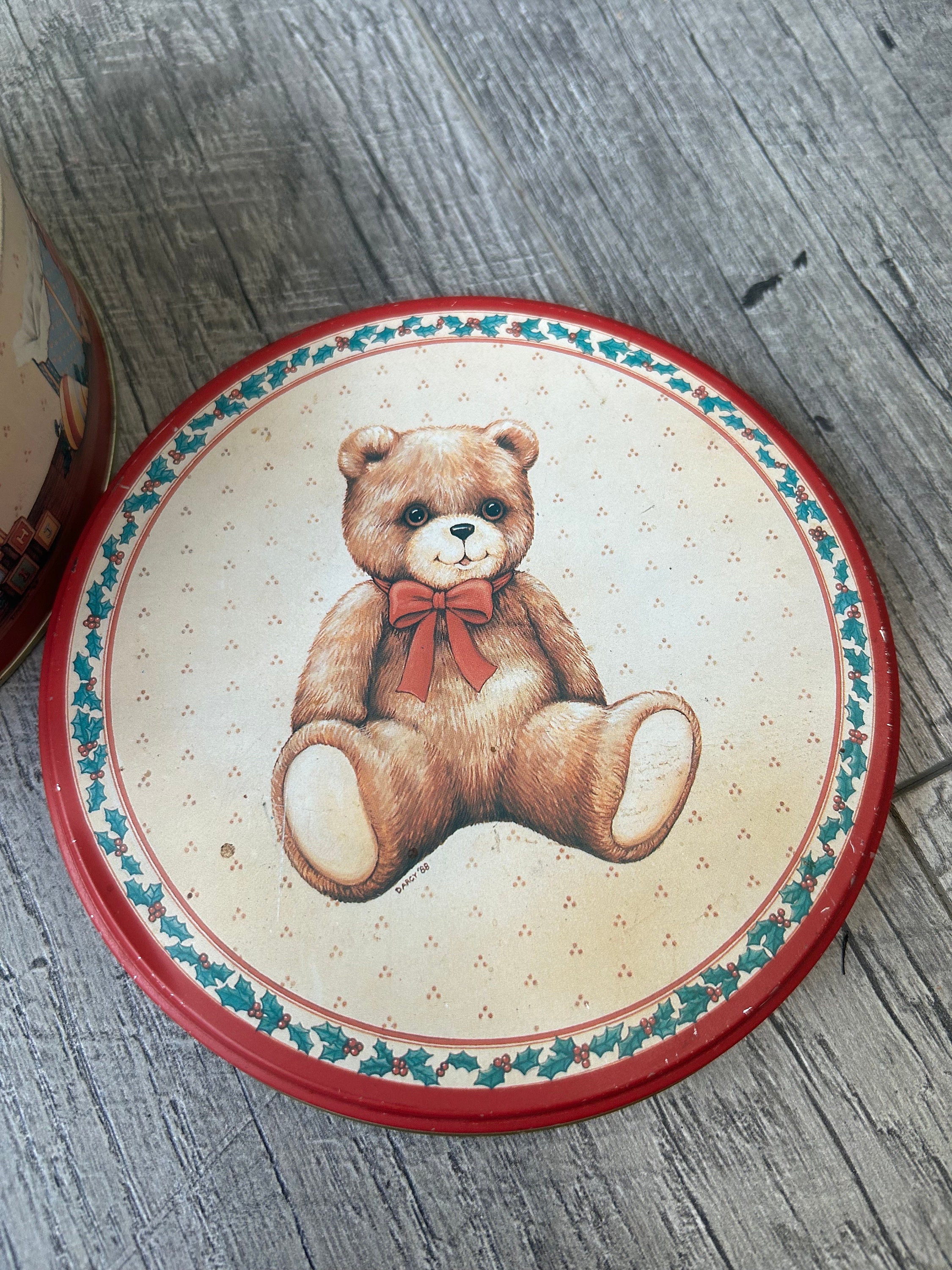 ヴィンテージ テディベア クリスマス缶 – ハウス・オブ・ロイド 1989