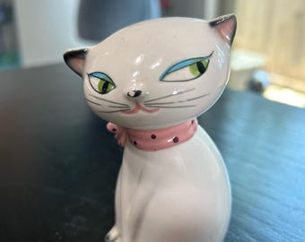 Chic White Ceramic Cat - VTG - One cat Only- nose chip- some wear MCM Kitty