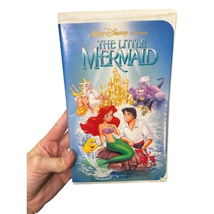 VHS - Disney The Little Mermaid- Disney with case- good condition- some wear 89
