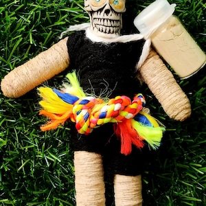 Looks Scary Hard to Find Hoon Payon Tied with Holy Thread Head Skull Doll Voodoo Made From Wood & Sai Sin Holy Powerful Protection From Thai