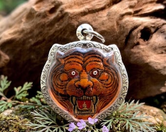 Tiger Face Thai Amulet: Lp' Pern Wat Bangpra, Life Protection Necklace