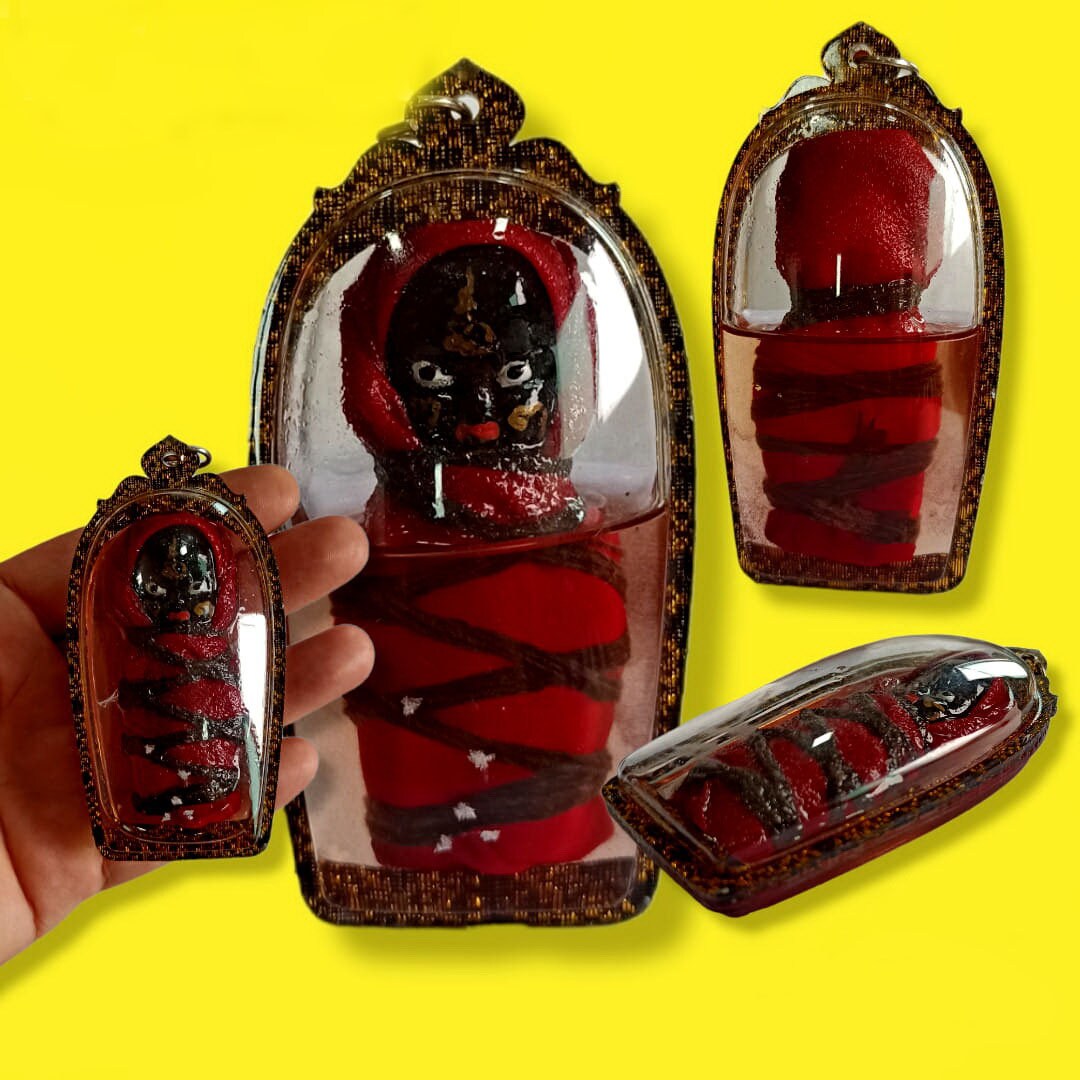 魔女おばあちゃんの手作りクマーントーン　黄金の子　富と幸運を引き寄せる　御守り Kumanthong amulet - Etsy 日本