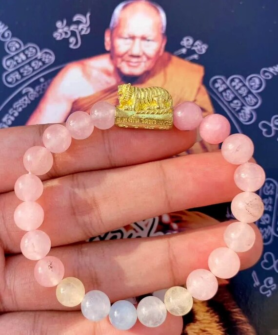 タイ凄い寺院のお守りブレスレット 虎石のお守りブレスレット：タイの僧侶、強力な守護 - Etsy 日本