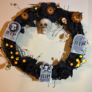 Halloween Skull Wreath