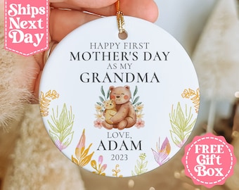 First Mothers Day Nana Gift - Personalised First Mother's Day Christmas Ornament for New Nana, Nanna, Nanny, Nan MO-0131