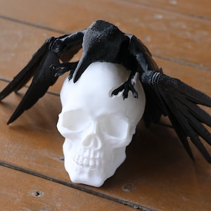Articulated Raven/Flexi- Articulated Bird Fidget/ Flexi Toys/Fidget Dragon/3D Printed Sensory Stress Fidget/Black Raven with skull