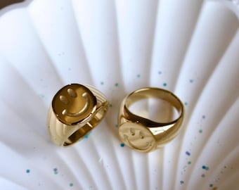 Gold Smiley Face Signet Ring: Chunky Stainless Steel Happy Ring