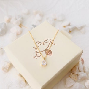 Teardrop Shape 925 Sterling Silver Zircon Pendant Necklace