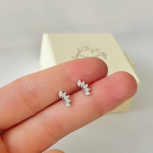Sterling Silver Elegant Floral Stud Earrings,Minimalist Jewelry, Perfect Wedding Jewelry