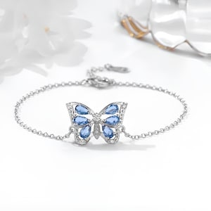 Blue Murano Butterfly Bracelet, Tiny Butterfly Bracelet, Minimalist Butterfly Bracelet, Gift for Her, Mothers day Gift, Christmas Gift