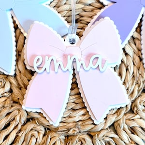 Scalloped Bow Bag Tag, Personalized Cheer Bow Backpack Name Tag, Bag Charm, Dance Bag Tag, Bow Bag Tag, Dance Team Gift, Cheer Team Gift