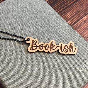 bookish bag tag, bookish keychain, laser engraved keychain, gifts for readers, gifts for book lovers, book club, bookish merch