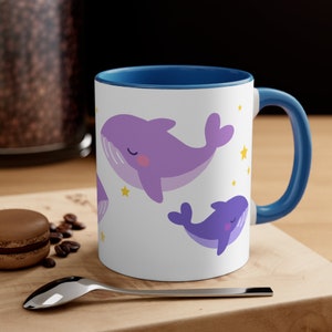Caneca de café com constelação de estrelas e céu noturno BTS TinyTAN Purple Whale, caneca de chá Kpop Army, caneca fofa de 11 onças, lavável na máquina de lavar louça e no micro-ondas