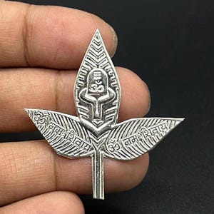 999 純銀ベルパトラ、シヴァ神崇拝、手作りの銀製宗教ベルヴァパトラ、神聖なプージャ用品。
