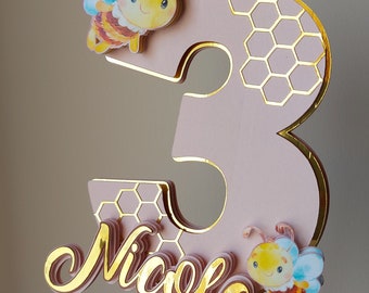 Età personalizzata e nome personalizzato cake topper effetto multistrato / Scegli un colore e un tema animale che ti piace.