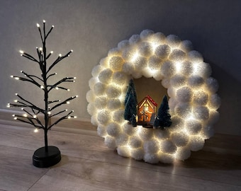 Winter Wonderland Christmas Wreath – Handmade Yarn Pom-Pom Wreath with LED Lights (50 cm)