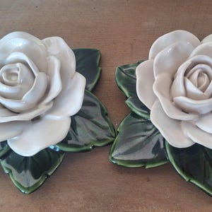 Lot De 2 Roses Commémoratives Pierre Tombale – Fleur Rose Avec Tige & Feuilles, Résistante Intempéries, Gris Pierre