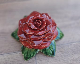 ヴィンテージ 猫の置物 2 体セット - 陶器の猫の像 - 白とピンクの花の