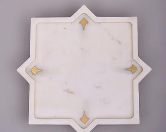 Handgefertigtes Tablett aus Travertin-Marmor: Badezimmer & Wohndekor (26 cm)