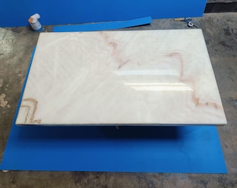 Soffbord i naturlig tigeronyx: Handgjort kubsidobord