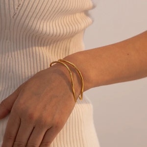 Gouden armband, filigraan, ongelijk, golvend, zinklegering, bruiloftssieraden afbeelding 5