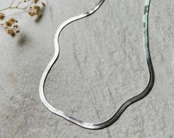 Herringbone Kette, Fischgrätkette, Snake Necklace für die Hochzeit, Silber farbend