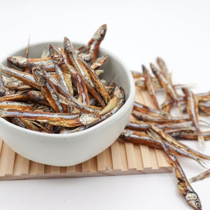 Dehydrated Anchovies for Dogs | Healthy Dog Treats | Healthy Cat Treats | Organic Dog Treats | Natural Dog Treats | Treats for Cats
