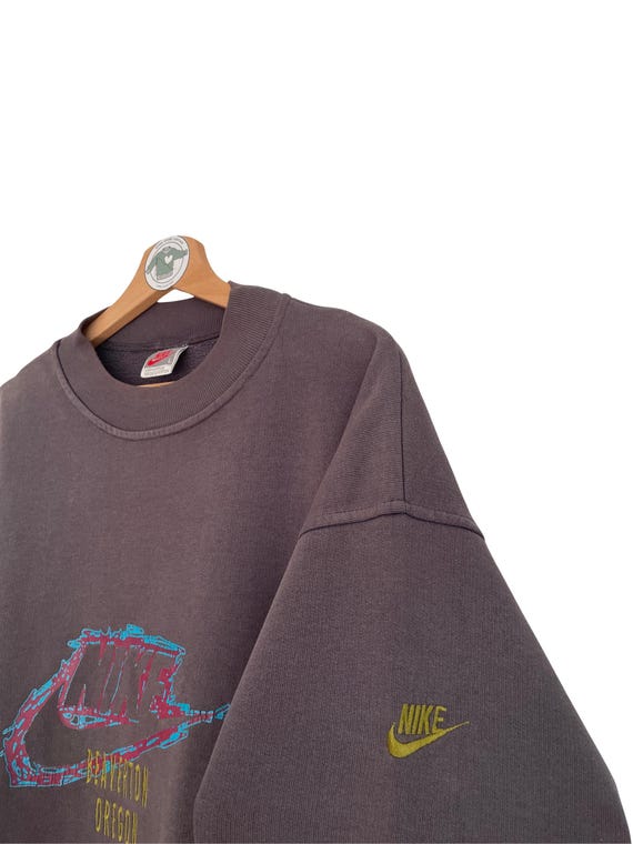 Nike Vintage Sweater Gr. L - XL Sweatshirt Pullover 90er 90s grau anthrazit Nike Logo Print Baverton Oregon Stickerei Ultra Rare View 5
