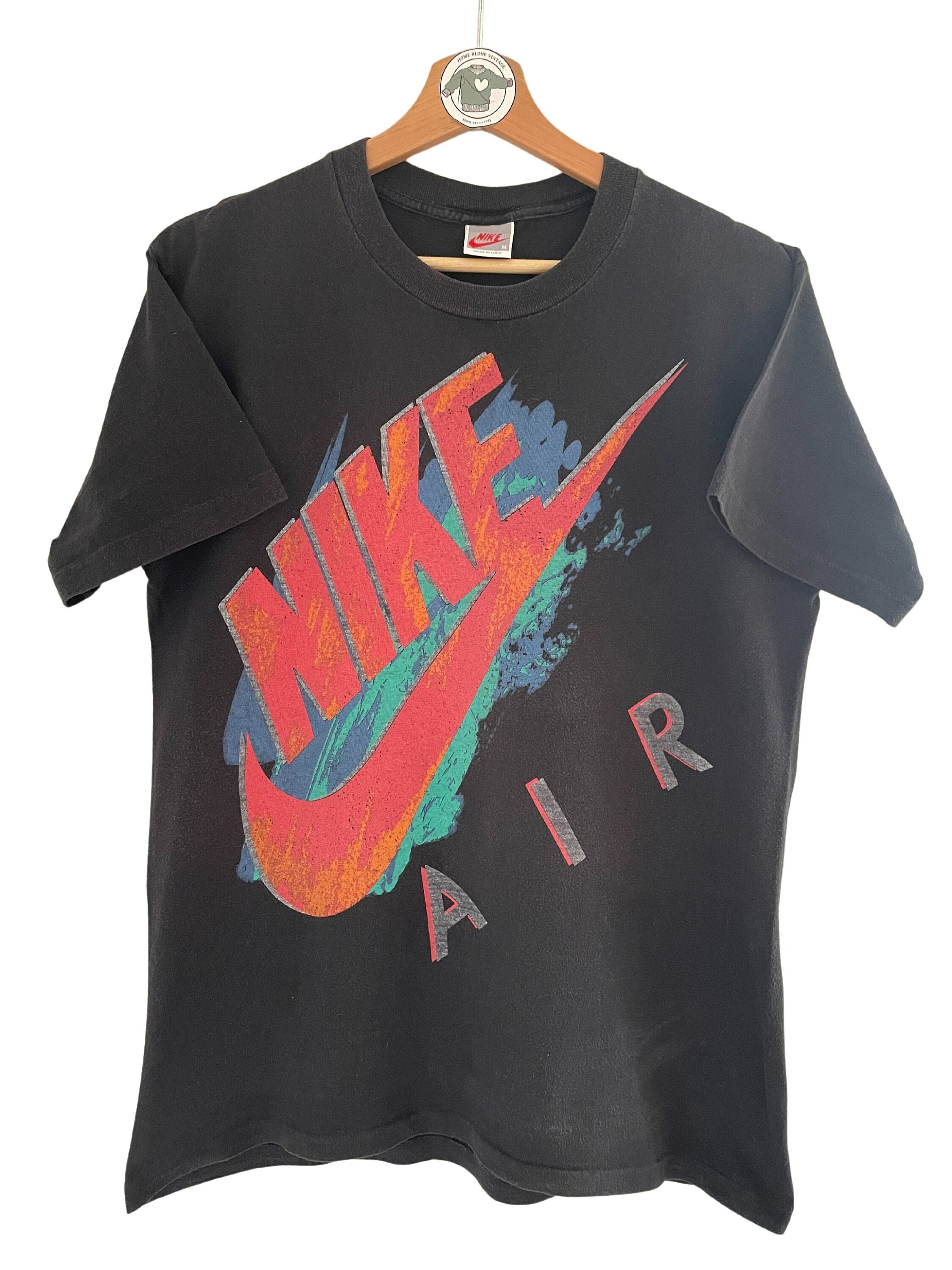 Nike Air Vintage T-shirt Size S - M Crew Neck Short Sleeve Nike Air Vintage T-shirt Size S - M Crew Neck Short Sleeve