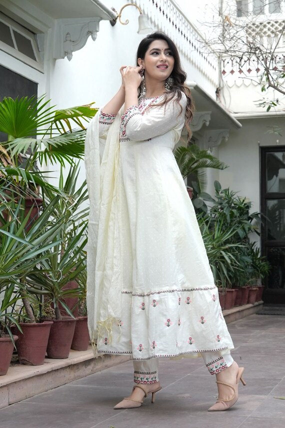 Women's Lucknowi Handcrafted Muslin Chikankari Suit Material - HONC017