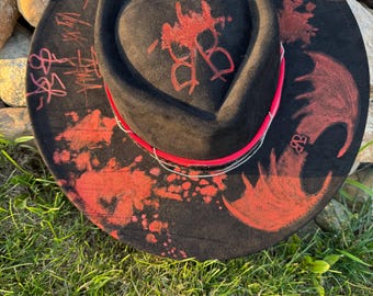 Aangepaste concerthoed: steampunk rockerstijl met bandlogo's,